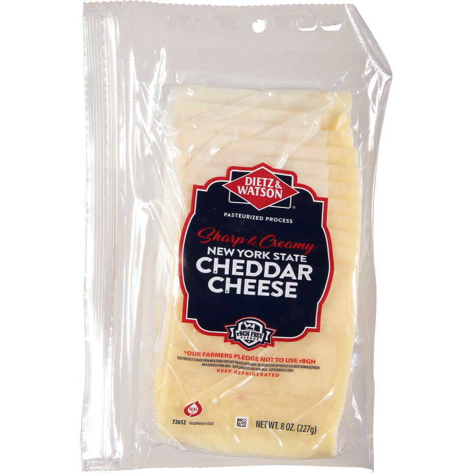 Sharp & Creamy New York State Cheddar Cheese 8 oz